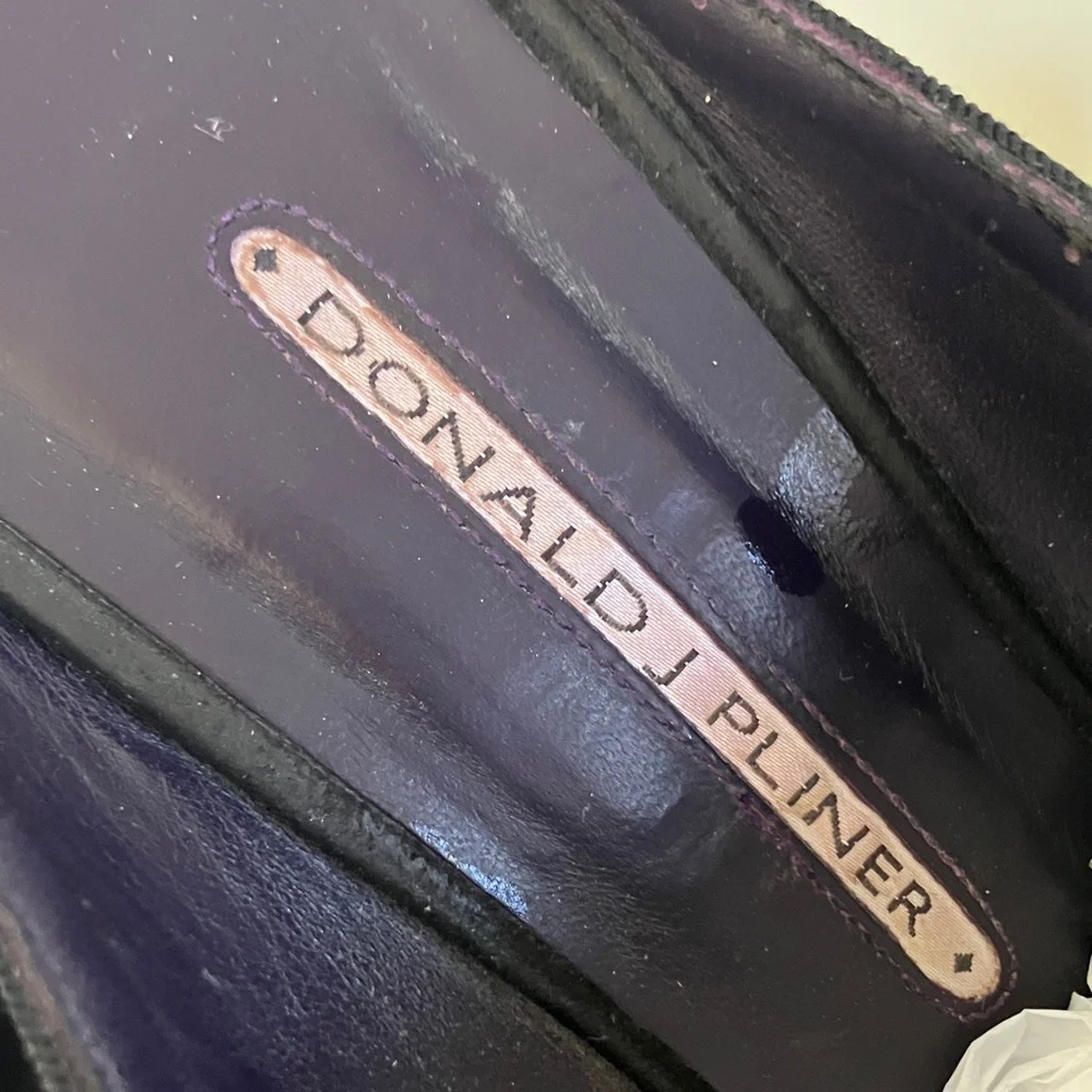 Donald J. Pliner Black Mules with White Stitching - Picture 2 of 6